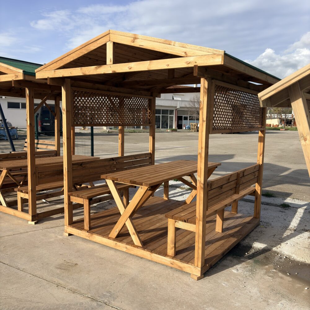 Alternative view of Ahşap Çardak - Taban Deckli - Çatılı - Seperatörlü - 200 CM